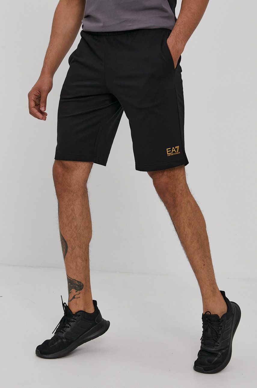 Imagine EA7 Emporio Armani pantaloni scurti din bumbac culoarea negru