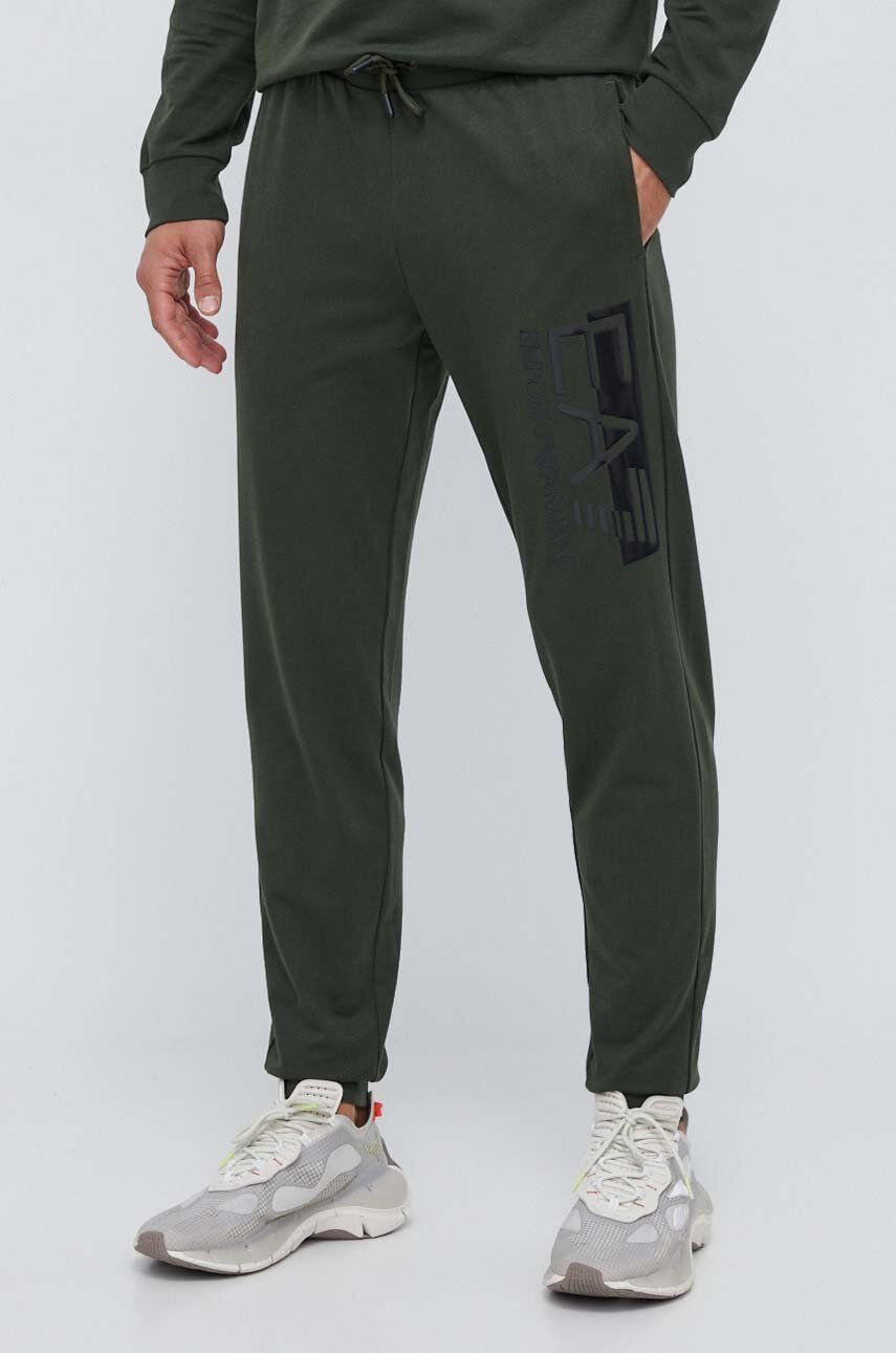 Imagine EA7 Emporio Armani pantaloni de trening din bumbac culoarea verde, cu imprimeu