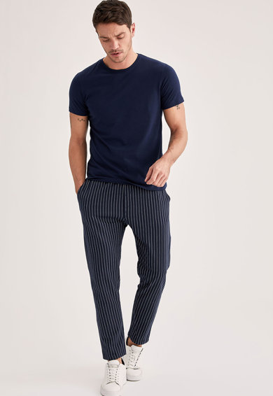 Imagine Pantaloni sport slim fit cu model in dungi