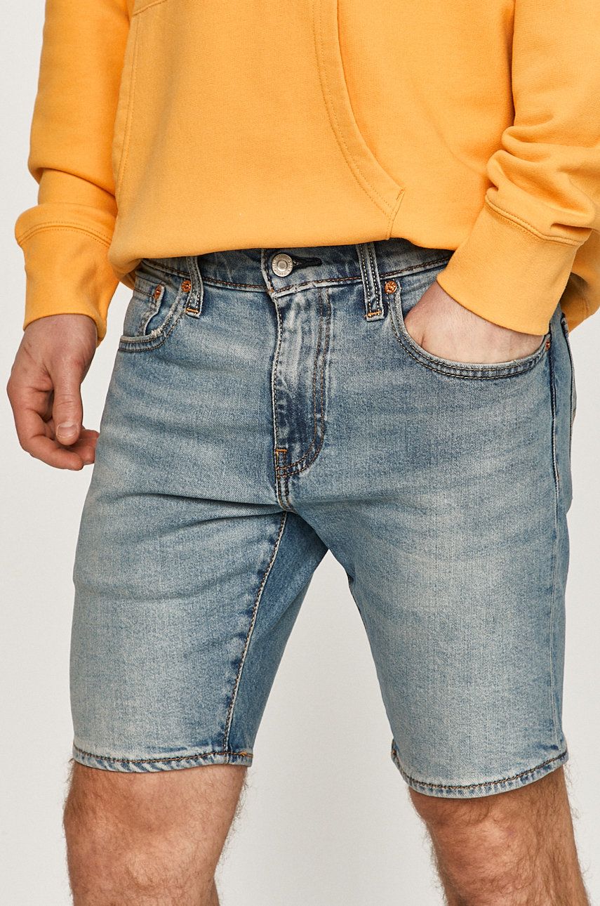Imagine Levi's Pantaloni scurți jeans bărbați