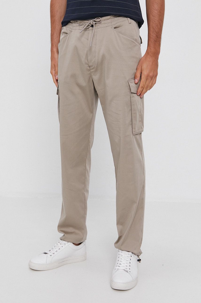 Imagine Sisley Pantaloni bărbați, culoarea gri, model drept