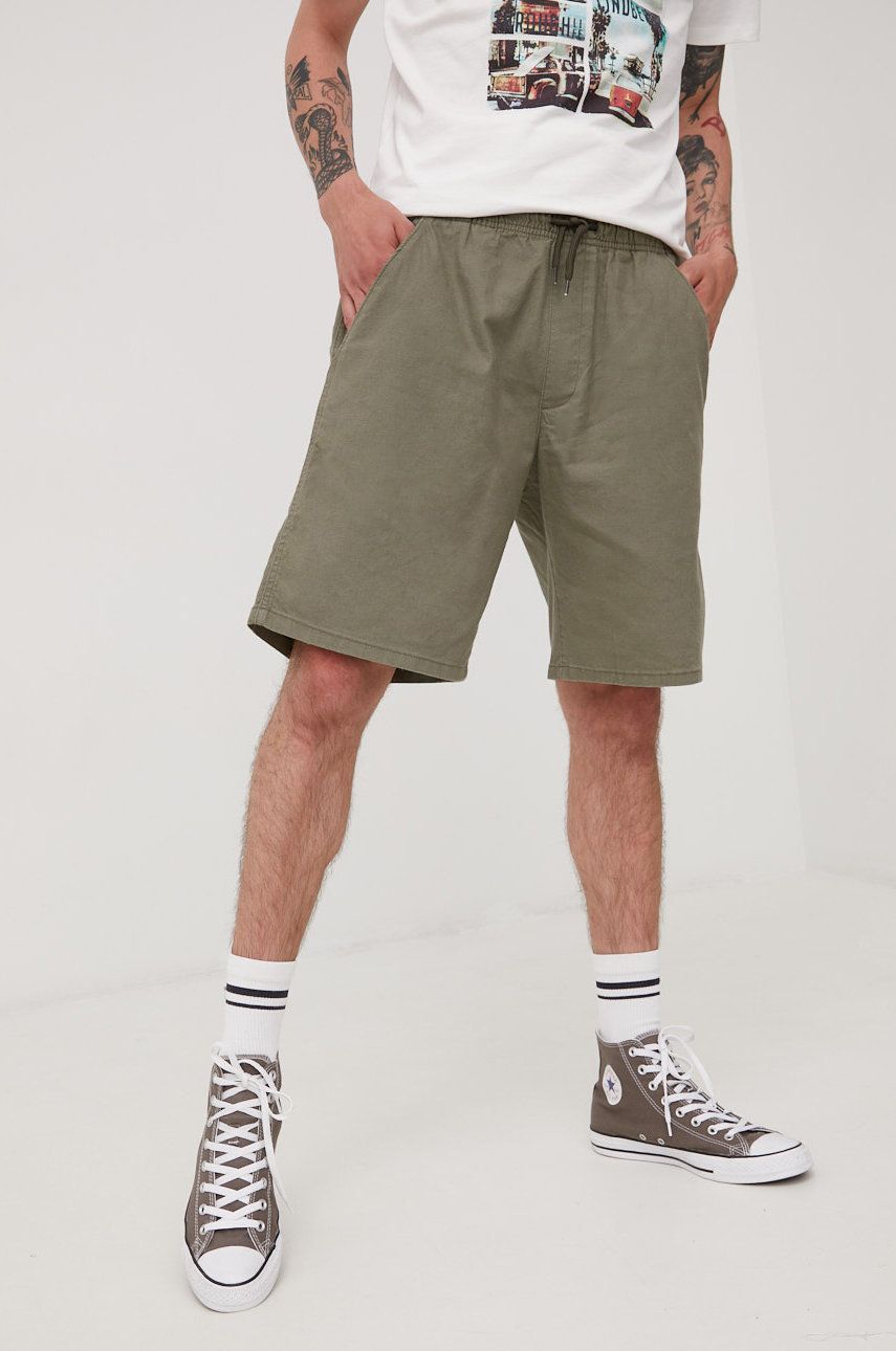 Imagine Wrangler pantaloni scurți din amestec de in barbati, culoarea verde