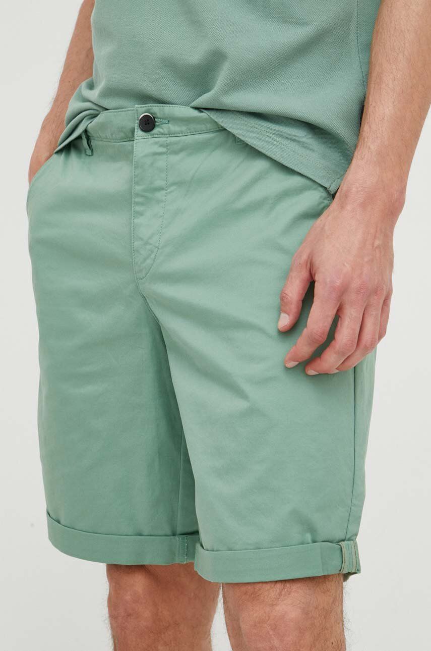 Imagine Sisley pantaloni scurti barbati, culoarea verde
