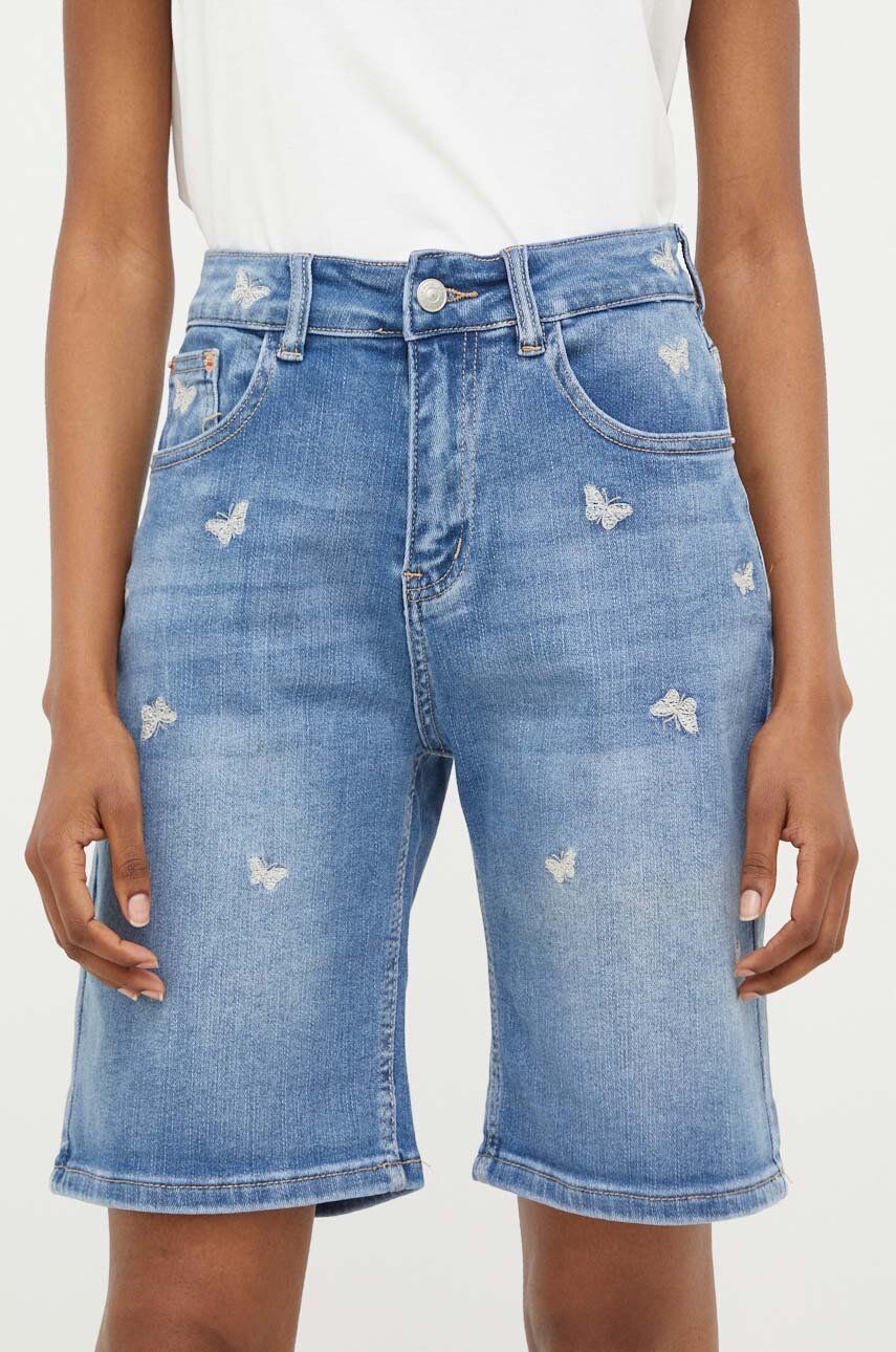 Imagine Answear Lab pantaloni scurti jeans femei, cu imprimeu, high waist