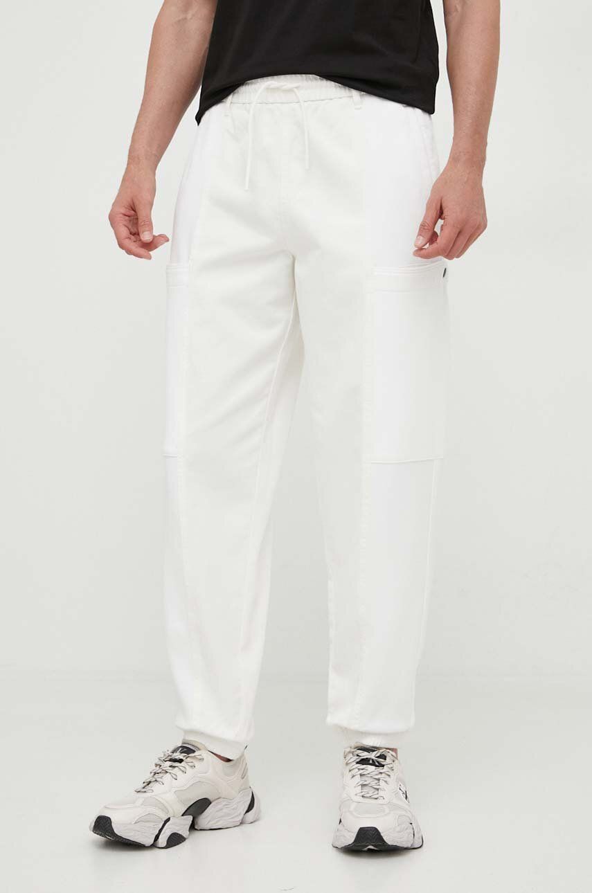 Imagine Armani Exchange pantaloni barbati, culoarea bej
